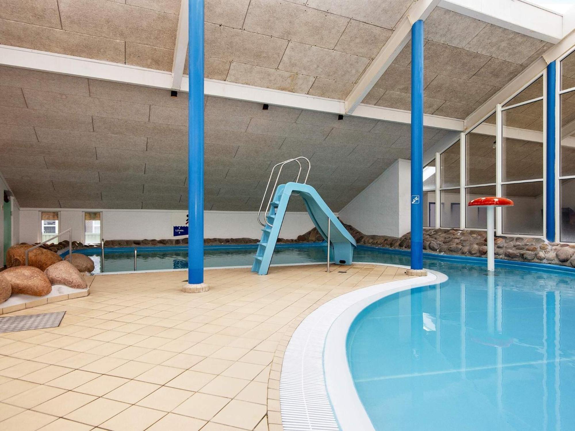 6 Person Holiday Home On A Holiday Park In Хеммет Экстерьер фото